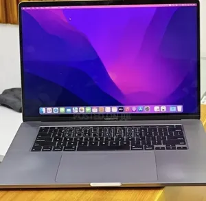 New Laptop Apple MacBook 2018 32GB Intel Core i9 SSD 2T