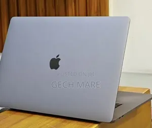 New Laptop Apple MacBook 2018 32GB Intel Core i9 SSD 2T