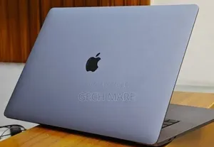 New Laptop Apple MacBook 2018 32GB Intel Core i9 SSD 2T