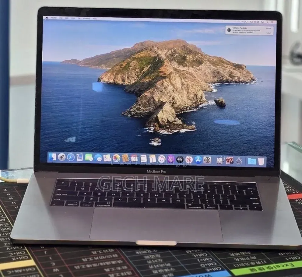 New Laptop Apple MacBook 2018 32GB Intel Core i5 SSD 1T