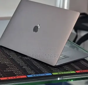 New Laptop Apple MacBook 2018 32GB Intel Core i5 SSD 1T