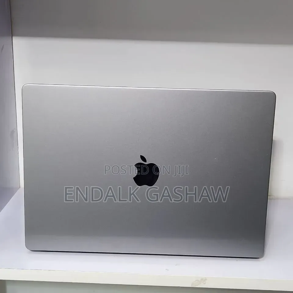 New Laptop Apple MacBook Pro 2021 M1 32GB Apple M1 SSD 512GB