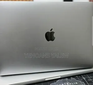 New Laptop Apple MacBook Pro 2017 16GB Intel Core i5 SSD 256GB