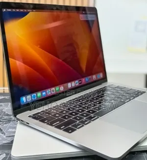 New Laptop Apple MacBook Pro 2017 16GB Intel Core i5 SSD 256GB