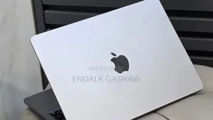New Laptop Apple MacBook Air 2022 M2 8GB Apple M2 SSD 256GB