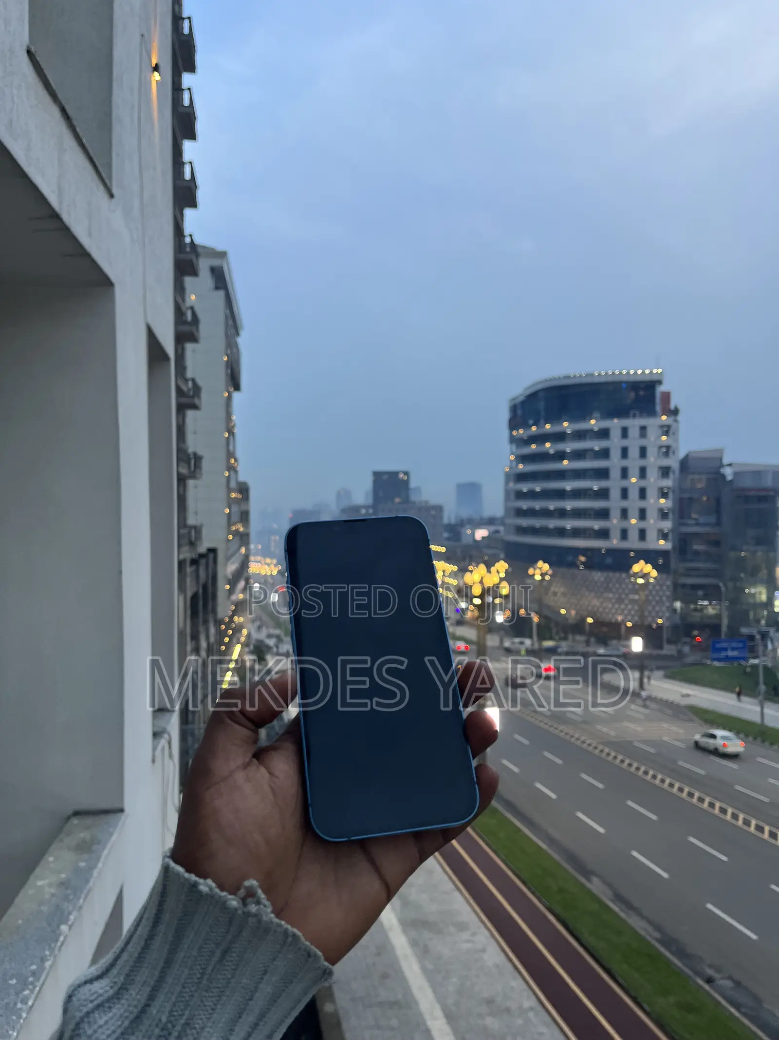New Apple iPhone 13 128 GB Blue