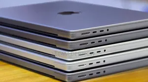 New Laptop Apple MacBook Pro 32GB Apple M1 Pro SSD 512GB