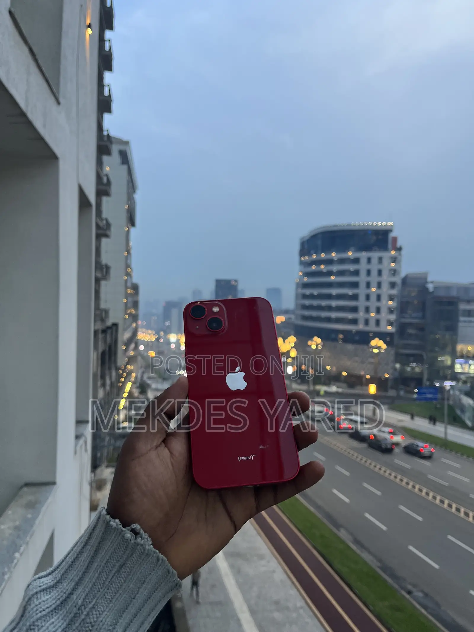 New Apple iPhone 13 256 GB Red