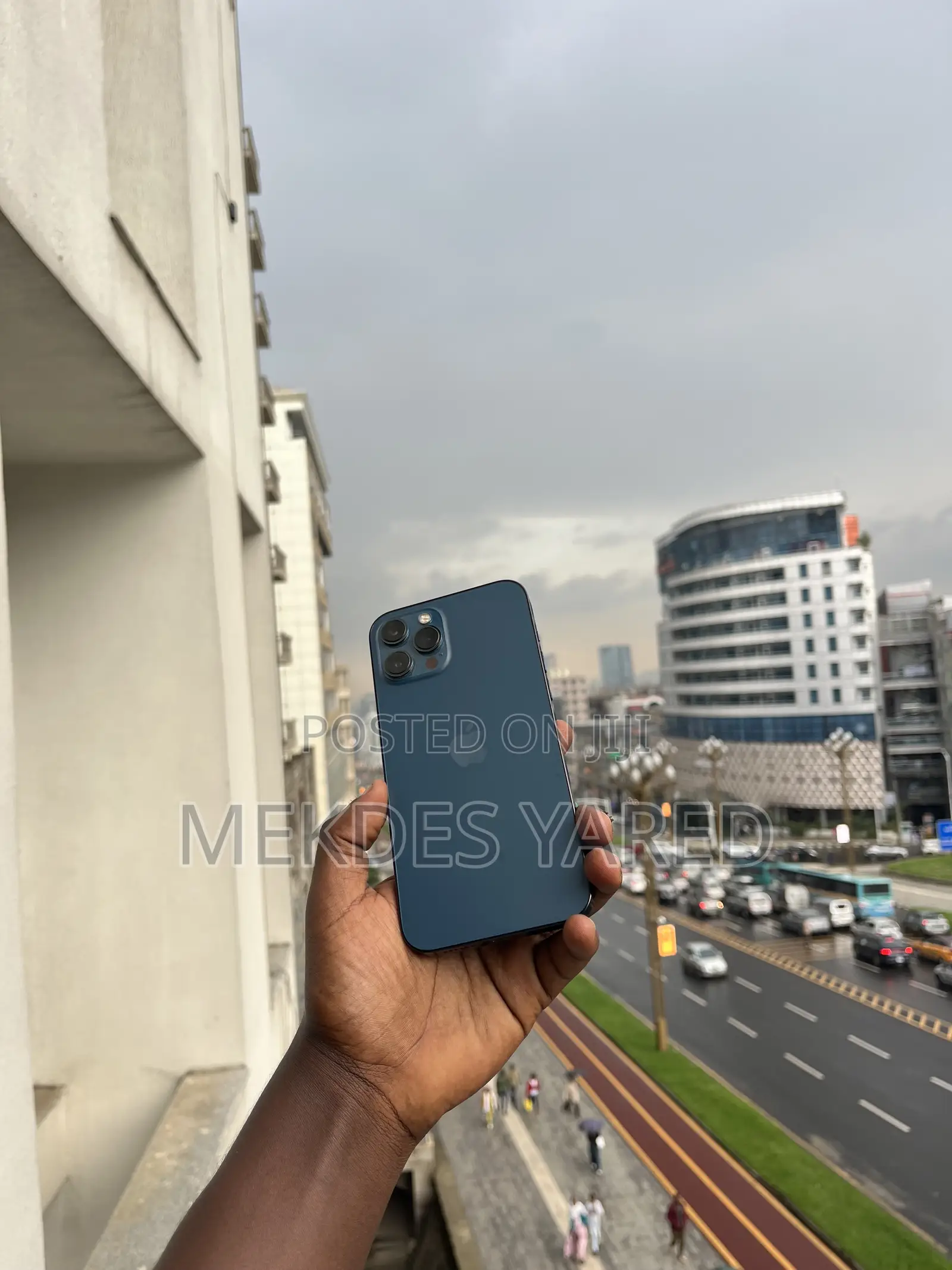 New Apple iPhone 12 Pro Max 256 GB Blue