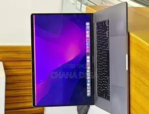 New Laptop Apple MacBook Pro 2018 32GB Intel Core i9 SSD 2T