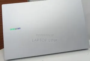 New Laptop Samsung Galaxy Book4 8GB Intel Core i5 SSD 512GB