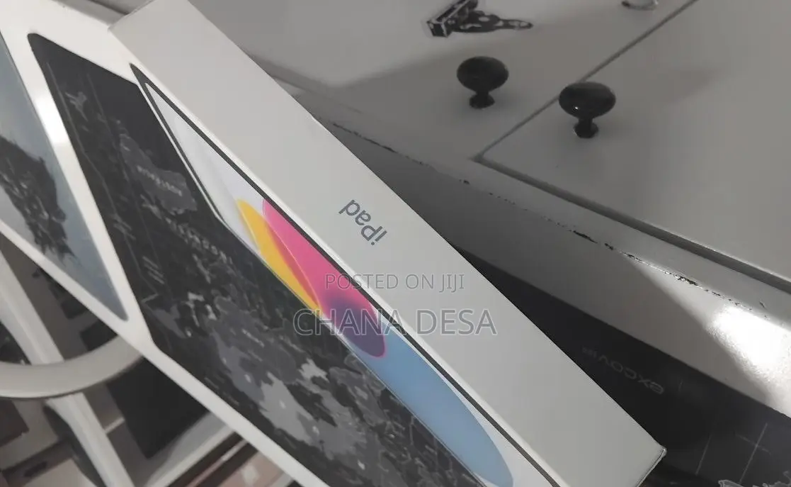 New Apple iPad (2025) 128 GB