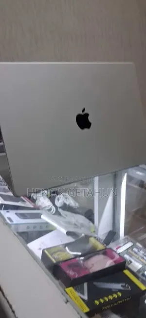 New Laptop Apple MacBook Pro 2021 M1 32GB Apple M1 SSD 512GB