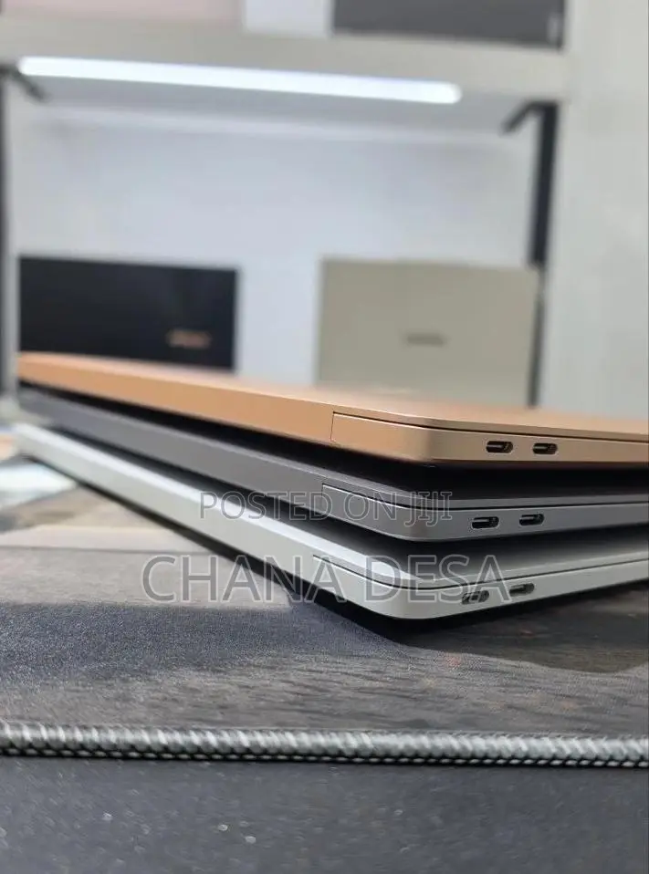 New Laptop Apple MacBook Air 2020 M1 8GB Apple M1 SSD 256GB