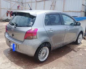 Toyota Yaris 2008 Gray