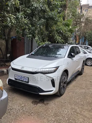 Toyota bZ4X 2024 White