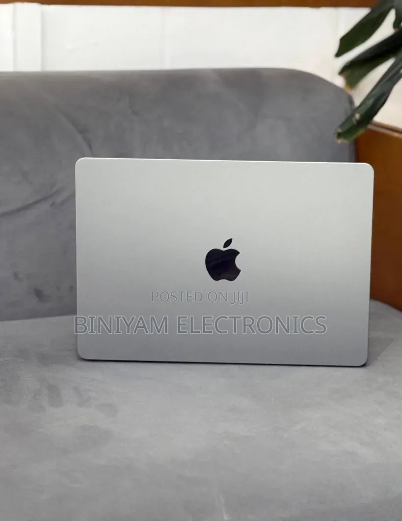 New Laptop Apple MacBook Air 2022 M2 8GB Apple M2 SSD 256GB