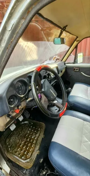 Toyota Land Cruiser 1990 Brown