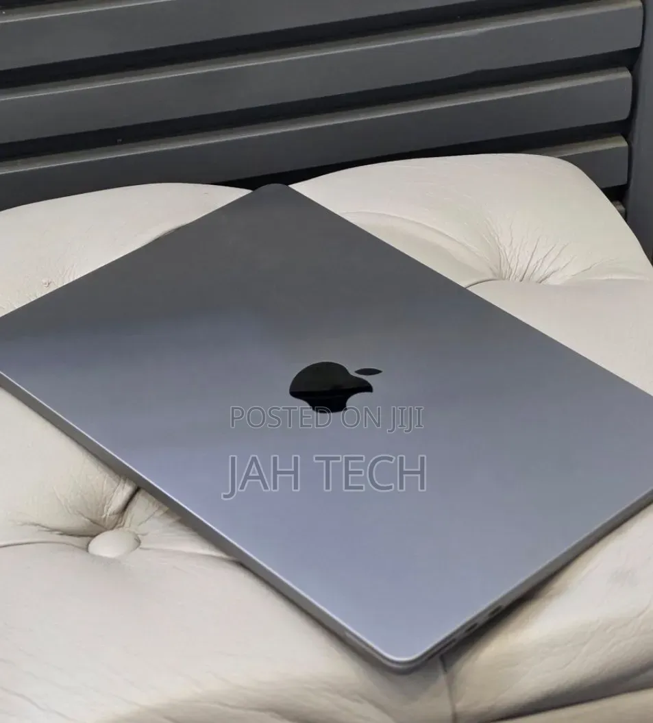 New Laptop Apple MacBook Air 2022 M2 8GB Apple M2 SSD 256GB