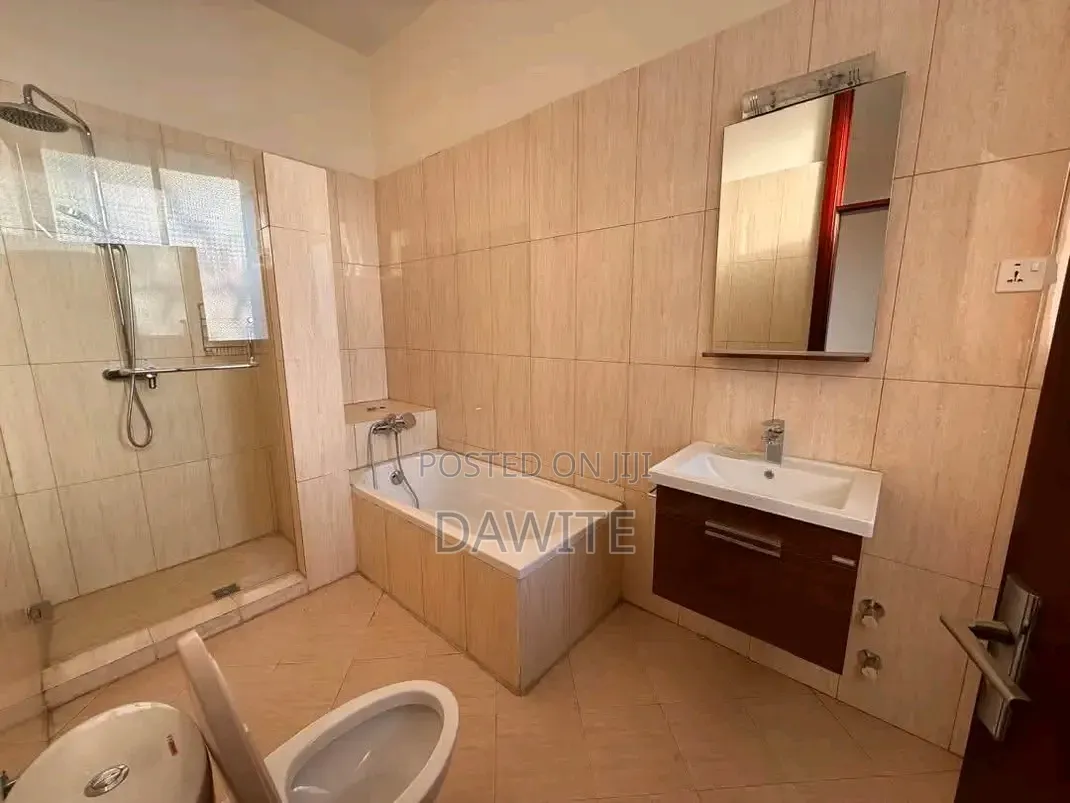 Furnished 3bdrm Apartment in የግል, Bole for sale