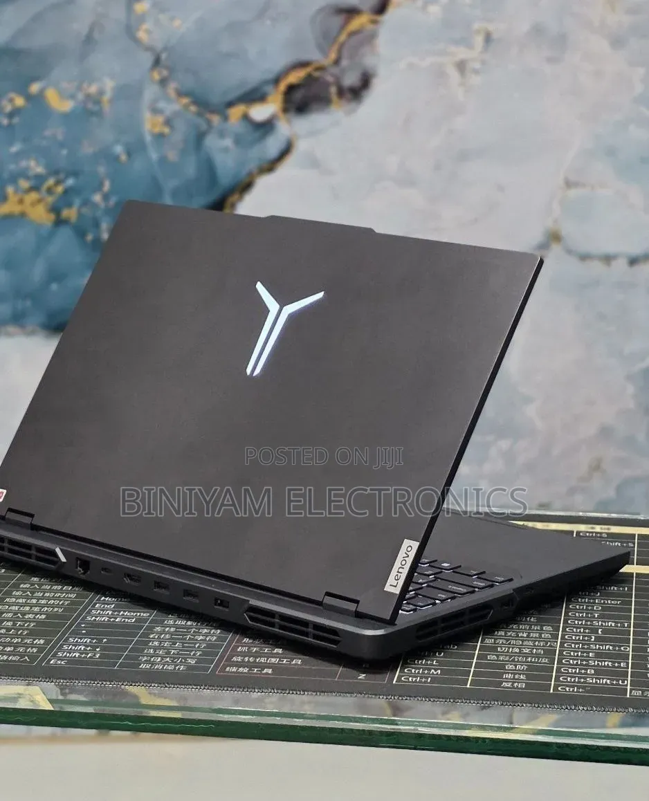 New Laptop Lenovo Legion Pro 7 16GB Intel Core i9 SSD 1T