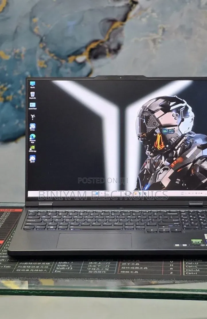 New Laptop Lenovo Legion Pro 7 16GB Intel Core i9 SSD 1T