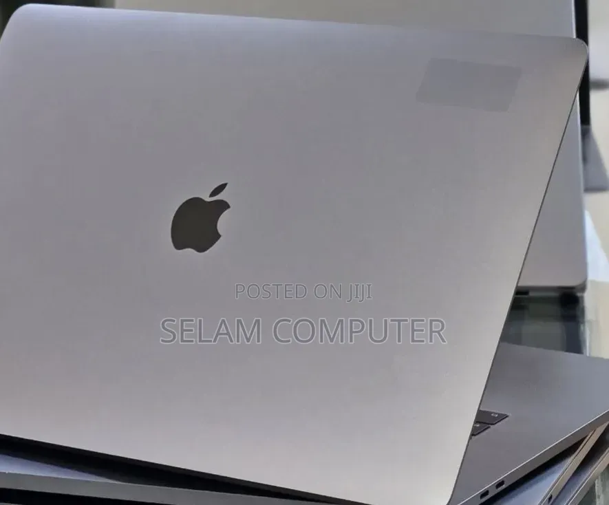 New Laptop Apple MacBook Pro 2017 16GB Intel Core i7 SSD 512GB