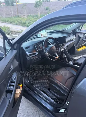 Chevrolet Orlando 2024 Gray