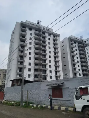 2bdrm Apartment in 💲 100% ለሚከፍል በካሬ, Bole for sale
