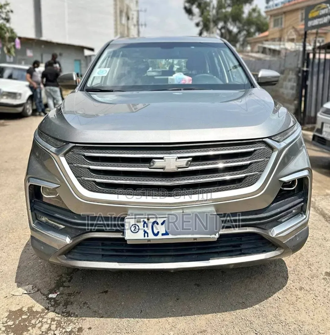 Chevrolet Captiva
 Rent 5000