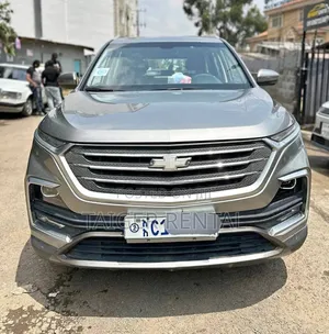 Chevrolet Captiva
 Rent 5000
