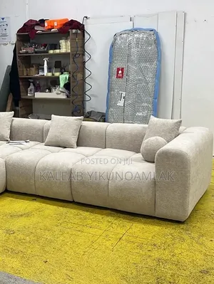 Modern Couchs