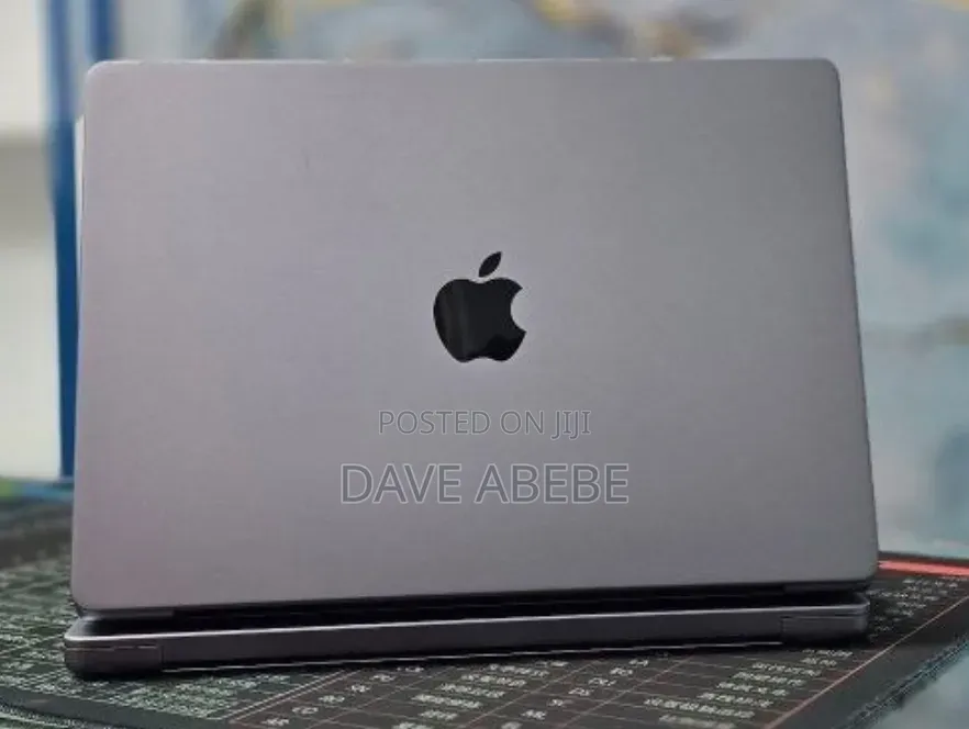 New Laptop Apple MacBook Pro 2021 M1 32GB Apple M1 SSHD (Hybrid) 512GB
