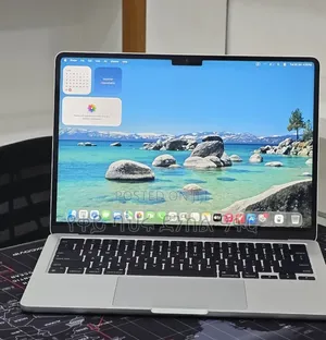 New Laptop Apple MacBook Air 2024 M3 16GB Intel Core M3 SSD 256GB