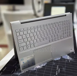 New Laptop Dell Inspiron 15 8GB Intel Core i5 SSD 256GB