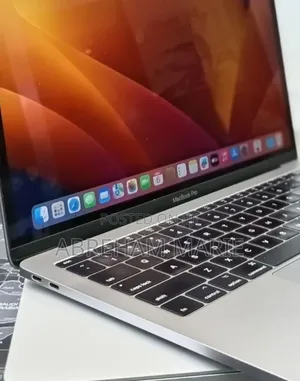 New Laptop Apple MacBook Pro 2017 16GB Intel Core i5 SSD 256GB