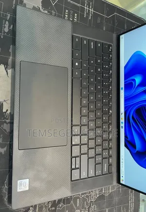 New Laptop Dell XPS 15 16GB Intel Core i7 SSD 512GB