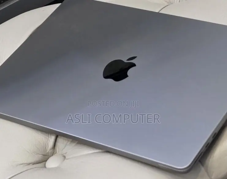New Laptop Apple MacBook Air 2022 M2 8GB Apple M2 SSD 256GB