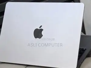 New Laptop Apple MacBook Air 2022 M2 8GB Apple M2 SSD 256GB