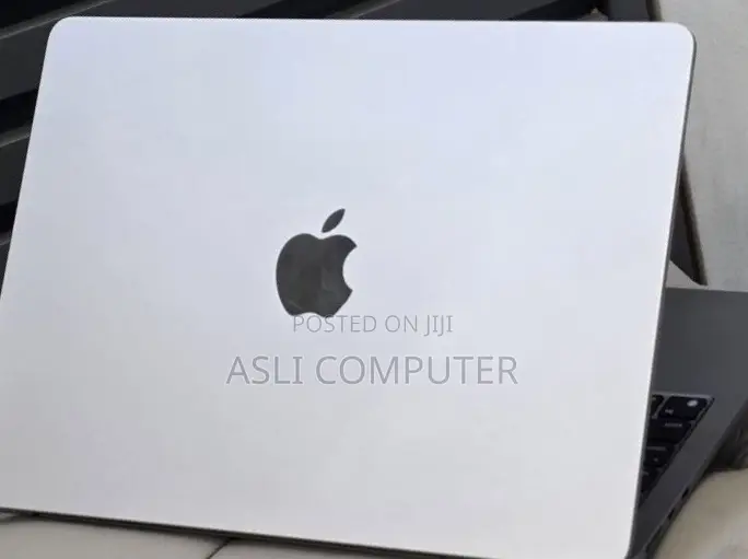 New Laptop Apple MacBook Air 2022 M2 8GB Apple M2 SSD 256GB