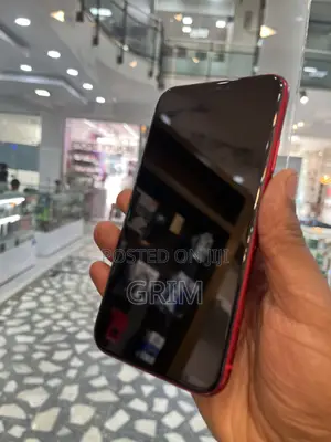 Apple iPhone 11 64 GB Red