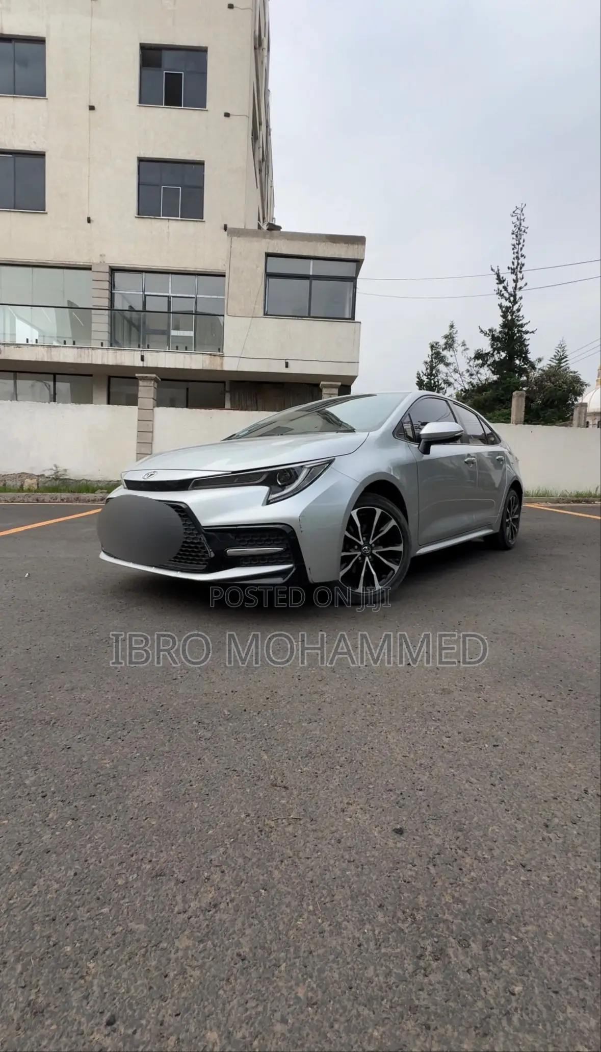 Toyota Corolla XLE 2022 Silver