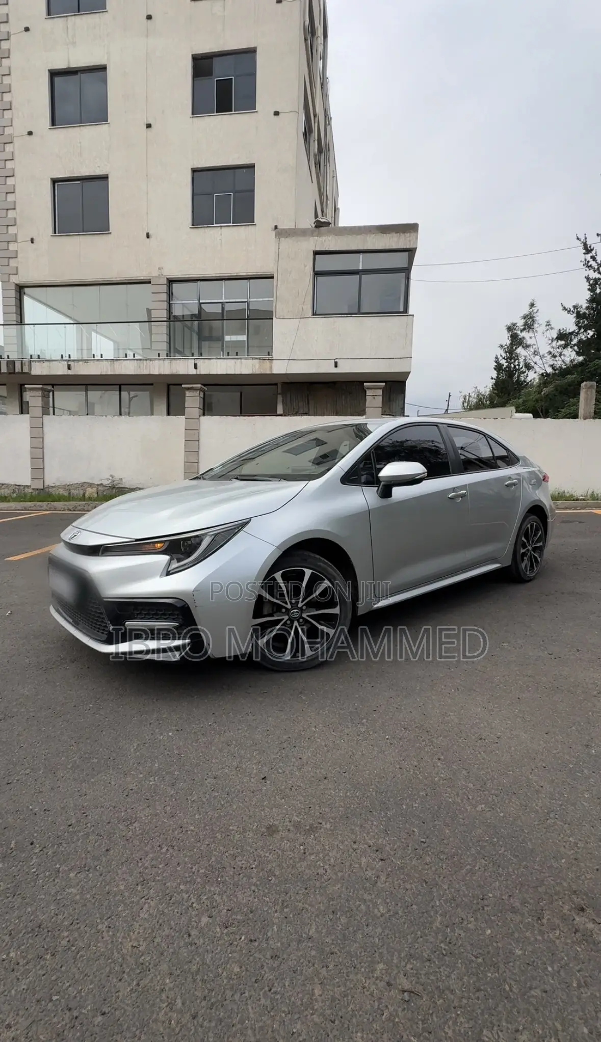 Toyota Corolla XLE 2022 Silver