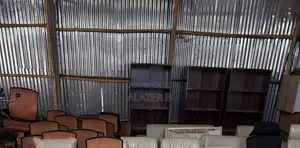 3 ብዛት ከጨረታ የወጡ የቢሮ ሼልፍ