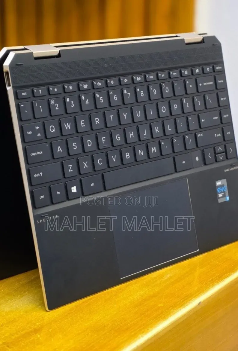 New Laptop HP Spectre X360 16GB Intel Core i7 SSD 512GB