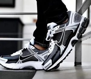Nike Vomero 5 Made in Vietnam
