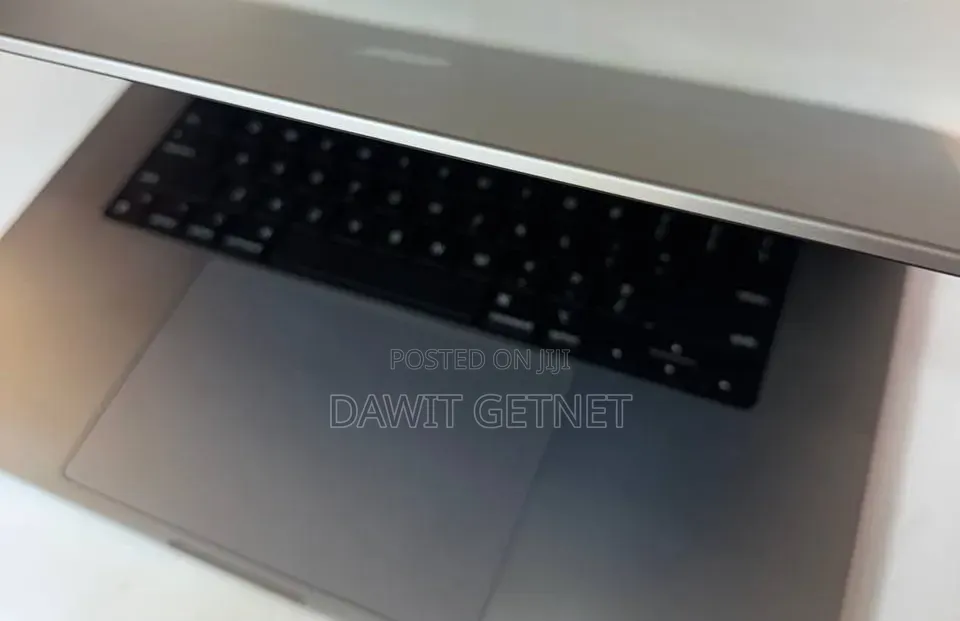 New Laptop Apple MacBook Pro 2021 M1 32GB Apple M1 SSD 512GB