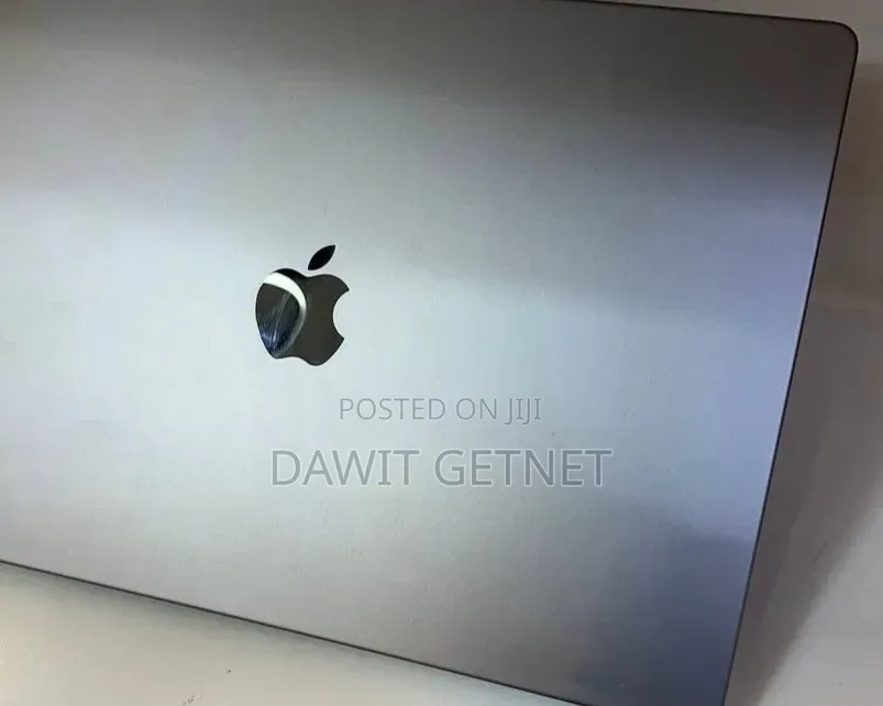 New Laptop Apple MacBook Pro 2021 M1 32GB Apple M1 SSD 512GB