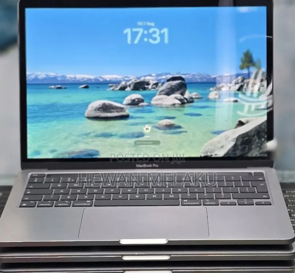 New Laptop Apple MacBook Pro 2020 M1 8GB Apple M1 SSD 512GB