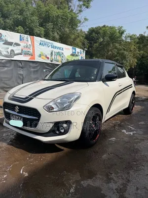 Suzuki Swift 2022 White